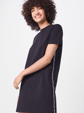 Calvin Klein Jeans Letní šaty – černá: přední strana