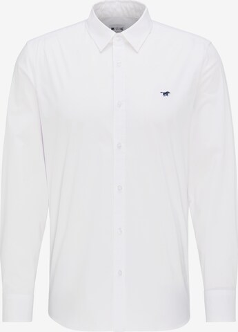 Fit confort Chemise 'Casper' MUSTANG en blanc