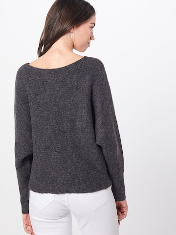 ONLY Пуловер 'Daniella' в сиво