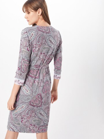 Robe COMMA en violet : derrière