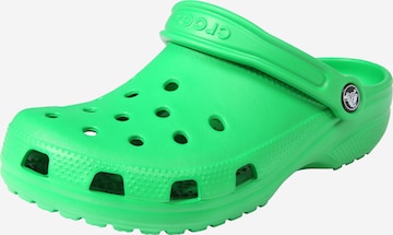 Crocs כפכפים סגורים 'Classic' בירוק: מלפנים