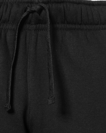 Nike Sportswear Tapered Παντελόνι 'Club' σε μαύρο