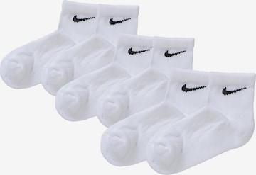 Șosete 'Ankle' de la Nike Sportswear pe alb: față