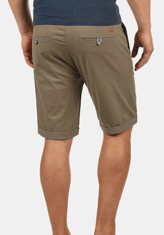 !Solid Regular Chino trousers 'Monty' in Brown