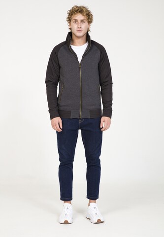 PLUS EIGHTEEN Zip-Up Hoodie in Grey