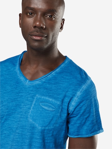 Key Largo T-Shirt 'Soda' mit V-Ausschnitt in Blau