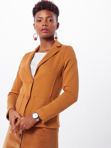 MORE & MORE Blazer 'Piqué' in Brown: front