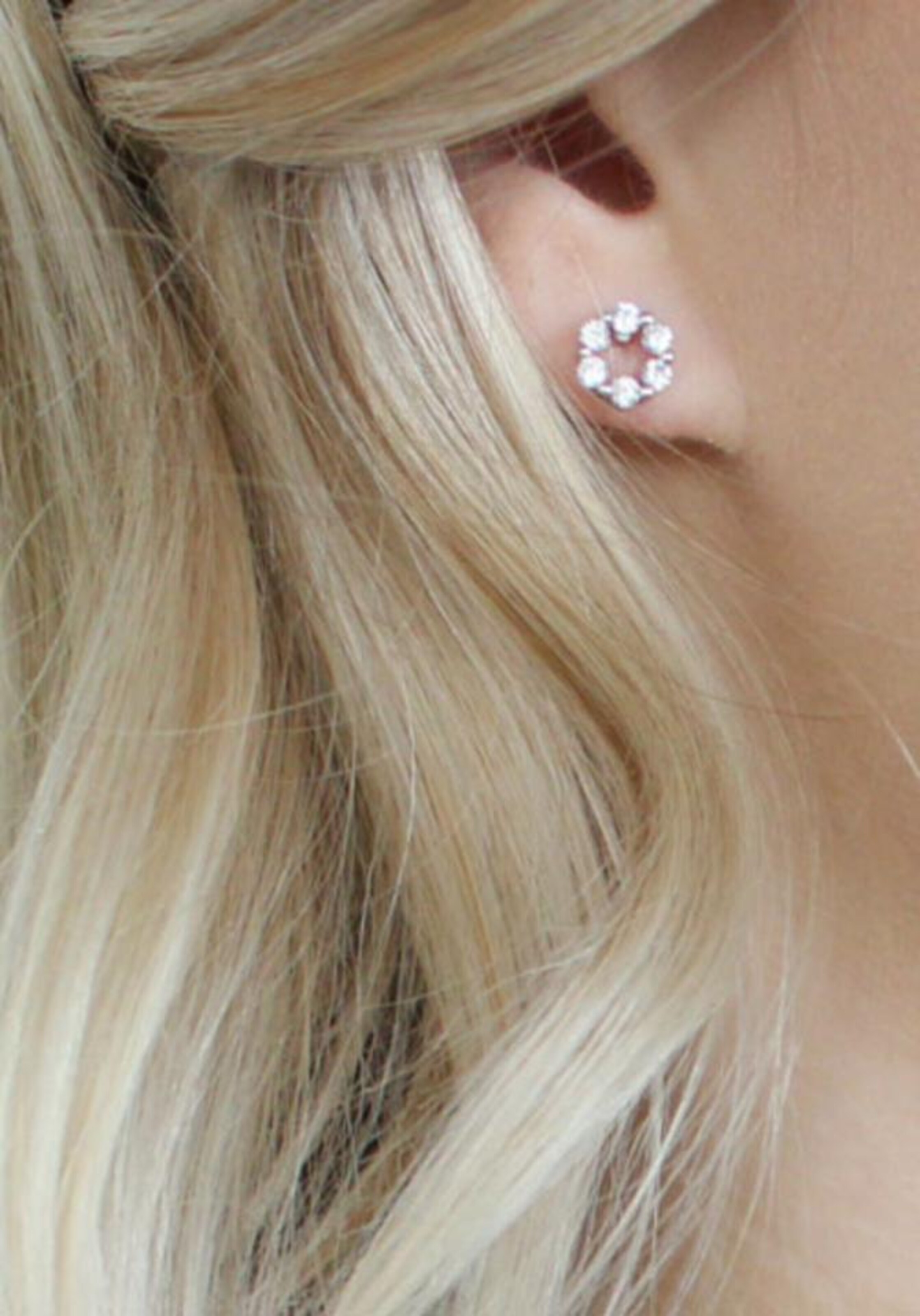 AMOR Ohrringe in Silber: Vorderseite