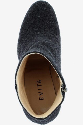 EVITA Ankle Boots in Grey