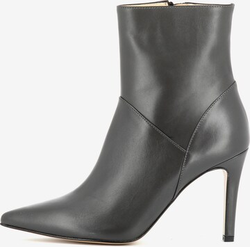 EVITA Ankle Boots in Grey