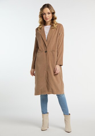 DREIMASTER Between-Seasons Coat in Beige: front