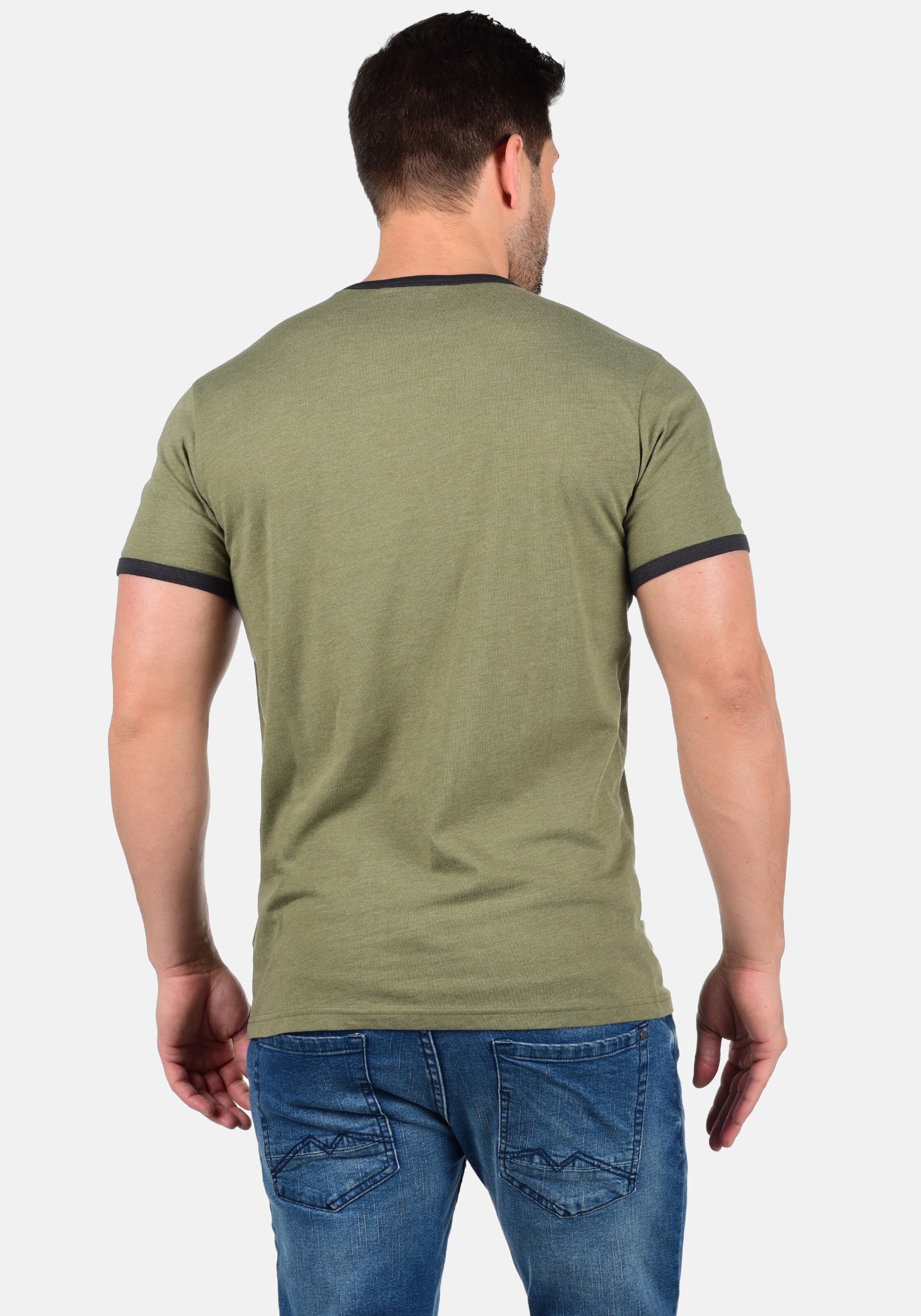 Männer Shirts  Solid Rundhalsshirt 'Manoldo' in Grün - EW64203