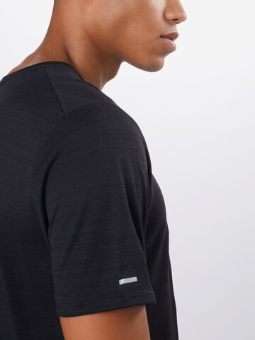 T-Shirt fonctionnel 'Miler' NIKE en noir