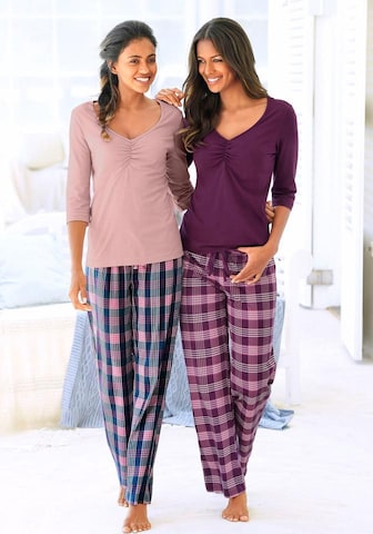 PETITE FLEUR Pyjamas i lilla: forside