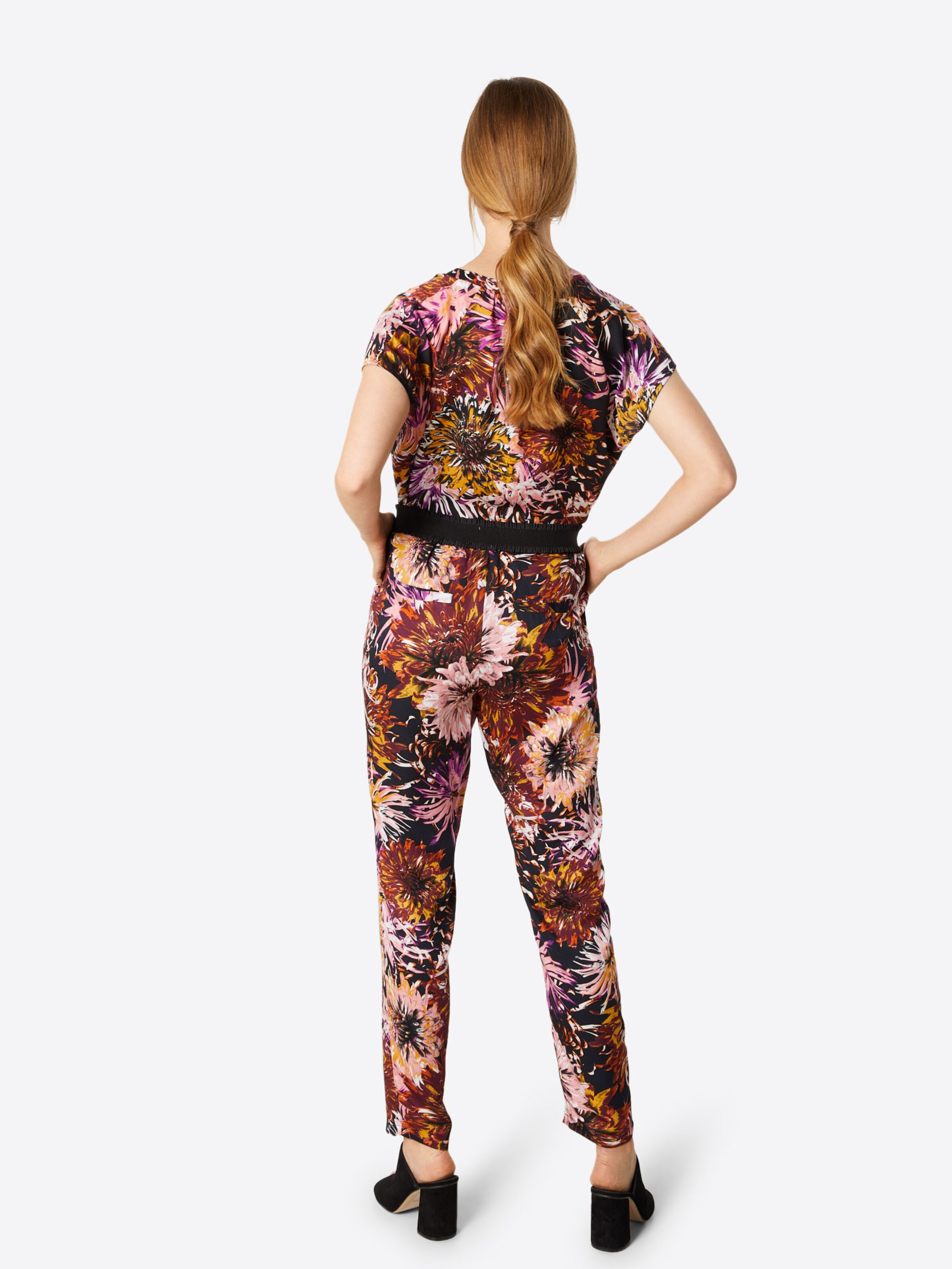 CULTURE Broek 'Dittemarie ' in de kleur Sinaasappel / Zwart: Achteraanzicht