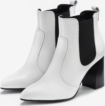 LASCANA - Botas Chelsea en blanco