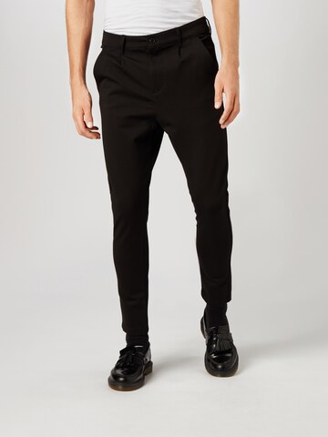 Kronstadt Slim fit Pleated Pants in Black: front