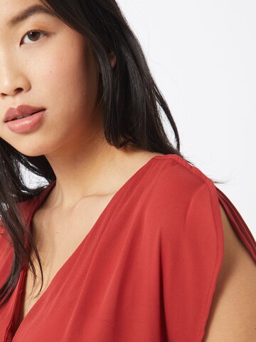 Robe 'Evelin' ABOUT YOU en rouge