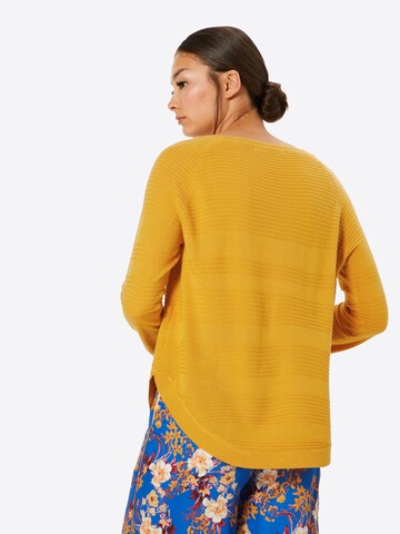 Pull-over 'CAVIAR' ONLY en jaune : derrière