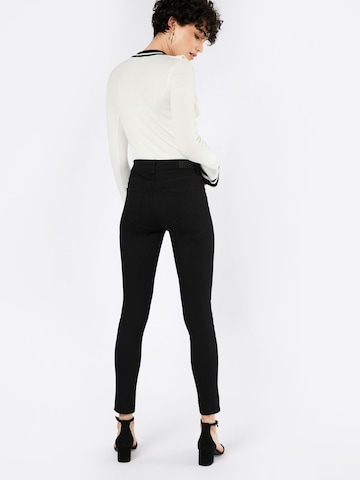 Skinny Jean WRANGLER en noir