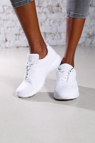 LASCANA - Zapatillas deportivas bajas en blanco: frente