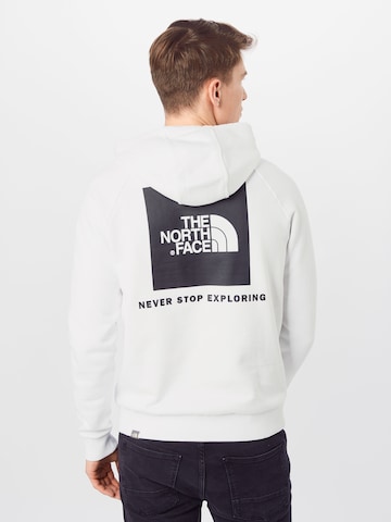 THE NORTH FACE Regular Fit Sweatshirt 'Red Box' in Weiß