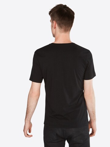 DRYKORN Regular fit T-shirt 'Carlo' i svart: baksida