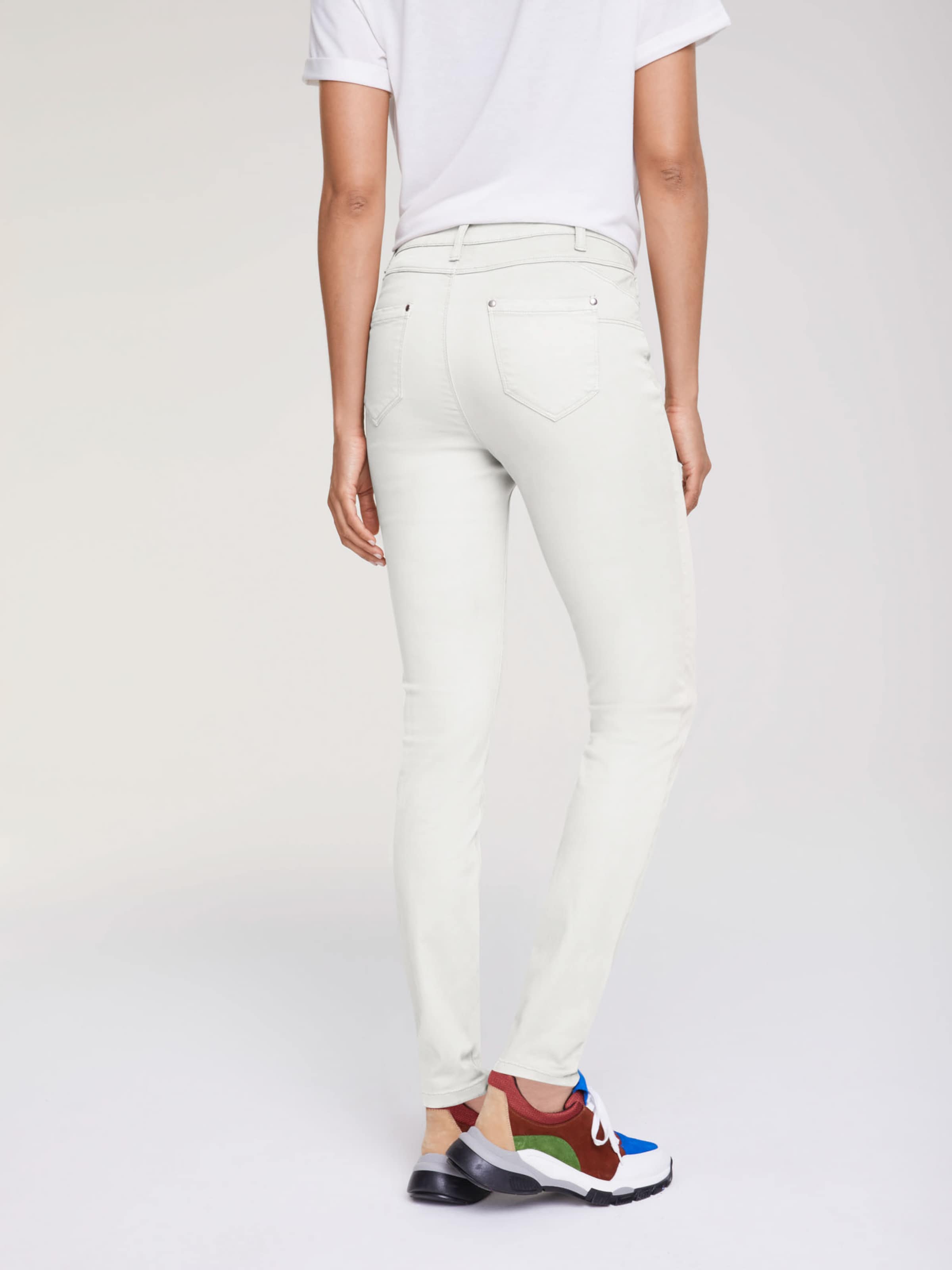 Grandes tailles Pantalon Amirela mit Push-up-Effekt heine en Blanc Cassé 