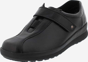 BERKEMANN Classic Flats in Black: front