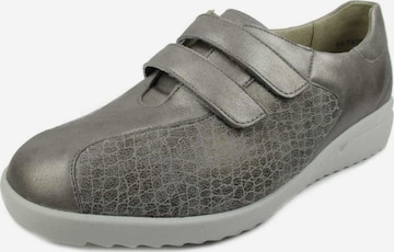 SOLIDUS Sneaker in Grey: front