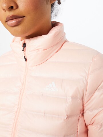 ADIDAS SPORTSWEAR - Casaco deportivo 'Varilite' em rosa