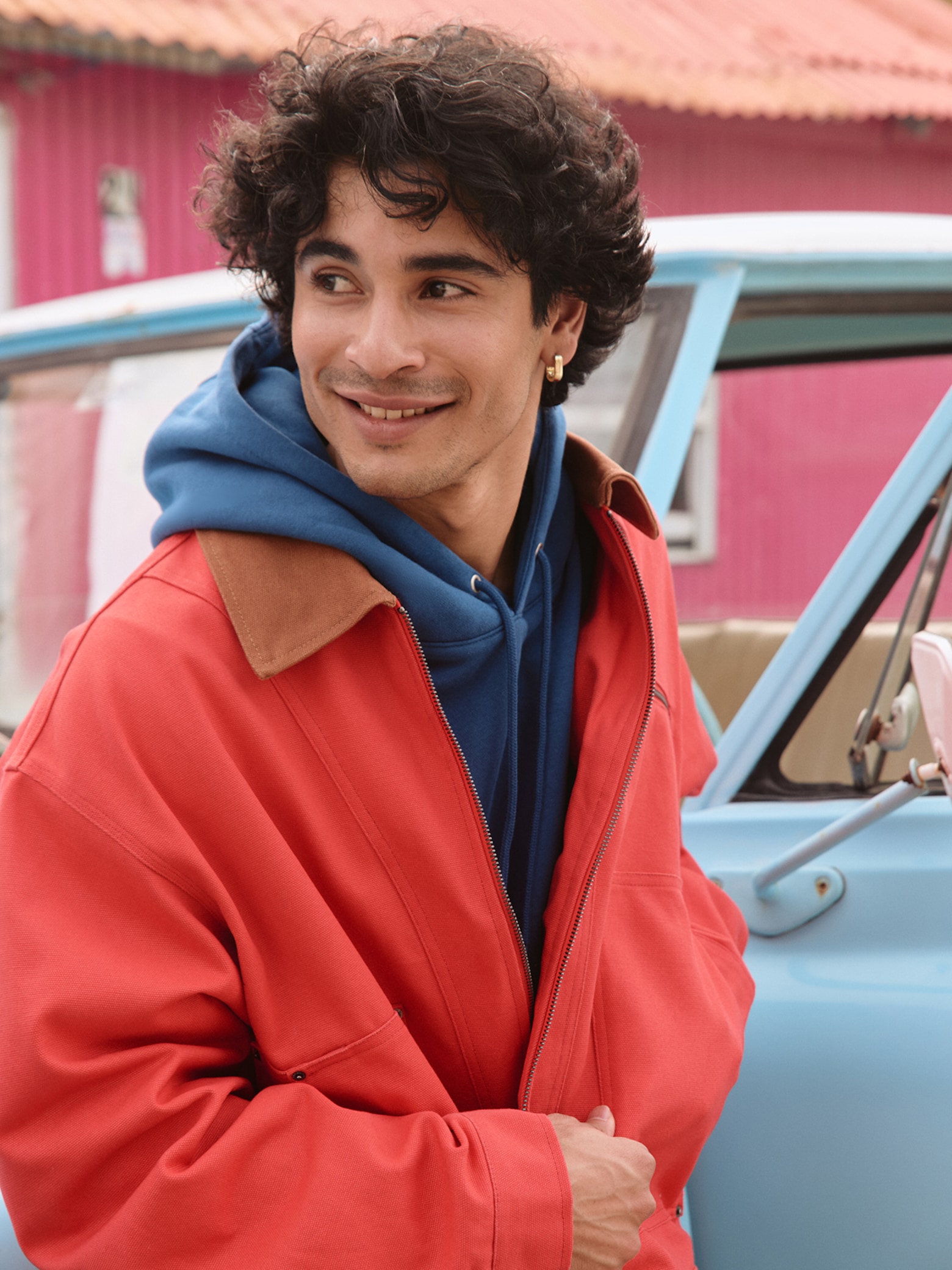 Jordyn - Colorful Between Seasons Look