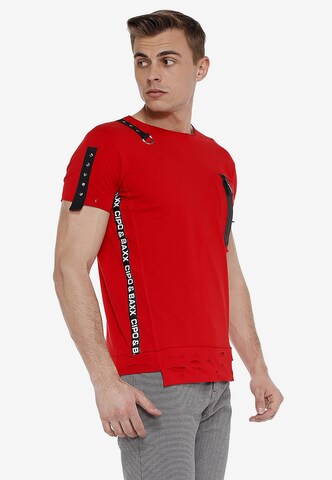 CIPO & BAXX T-Shirt mit asymmetrischen Applikationen in Rot