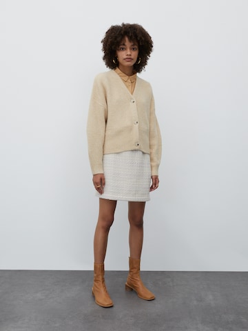 EDITED Strickjacke 'Susan' in Beige