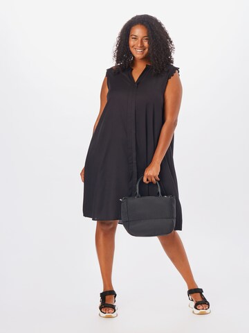 Robe 'Mumi' ONLY Carmakoma en noir