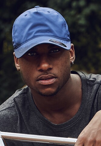 Flexfit Cap in Blau: Vorderseite