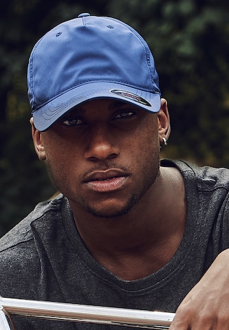 Casquette Flexfit en bleu : devant