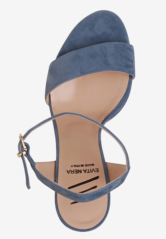 EVITA Sandalen met riem in Blauw