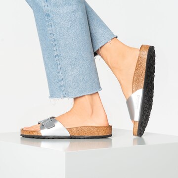 BIRKENSTOCK - Sapato aberto 'Madrid' em prata
