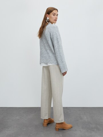 EDITED Pullover 'Grace' i grå