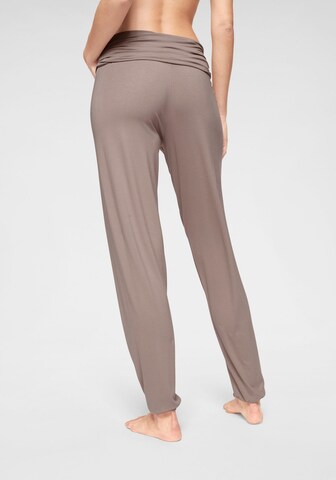 Effilé Pantalon harem BUFFALO en gris