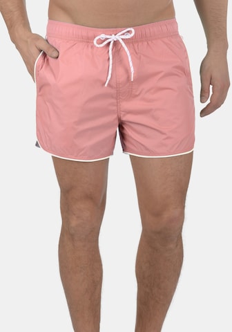 BLEND Board Shorts 'Zion' in Pink: front