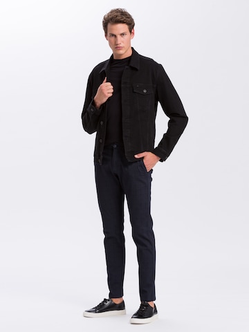 CROSS JEANS Tapered Hose in Blau: Vorderseite