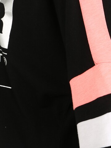 Superdry Funkcionalna majica 'STREET' | črna barva