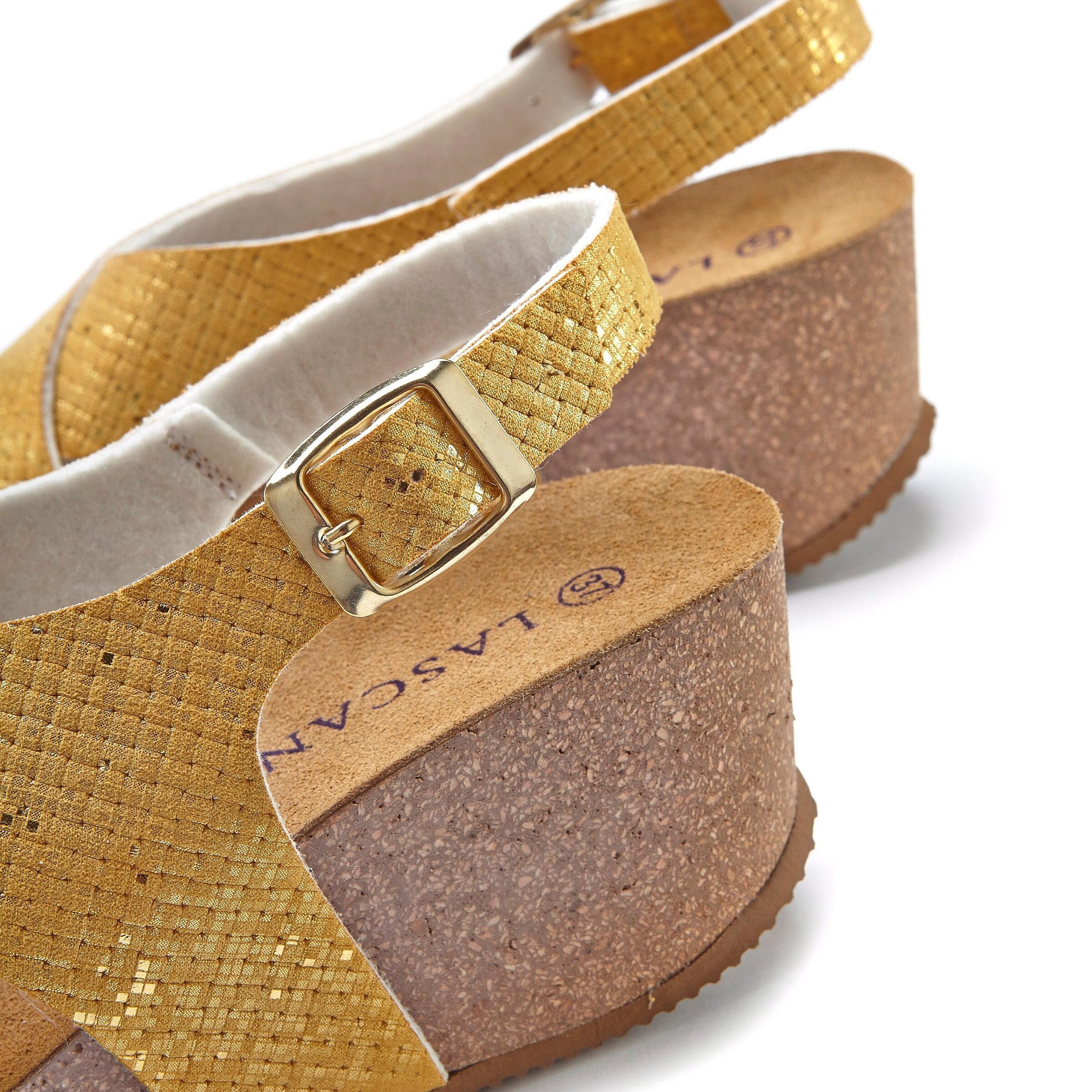 LASCANA Σανδάλι σε κίτρινο