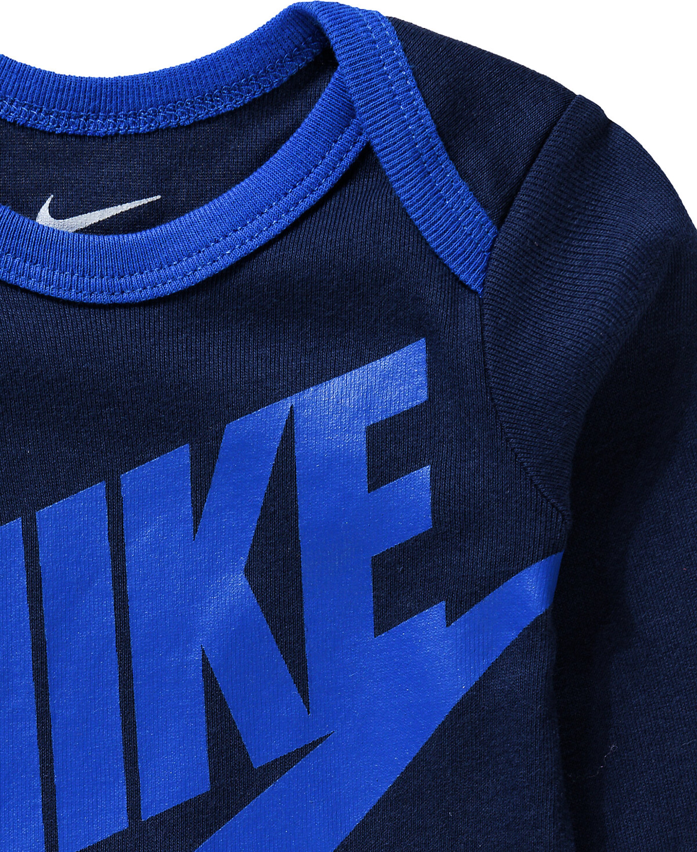 Nike Sportswear - Conjunto 'Futura' en azul