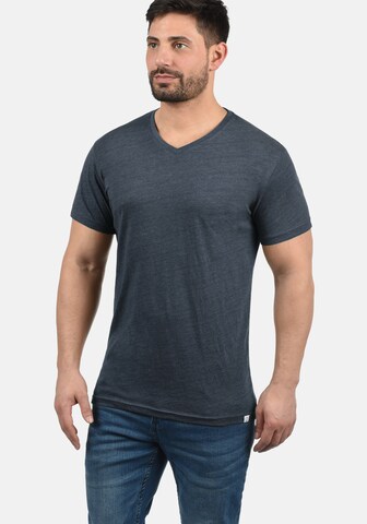 !Solid V-Shirt in Blau: predná strana
