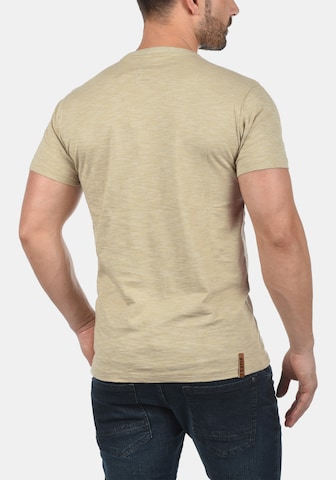 T-Shirt 'Sigos' !Solid en beige