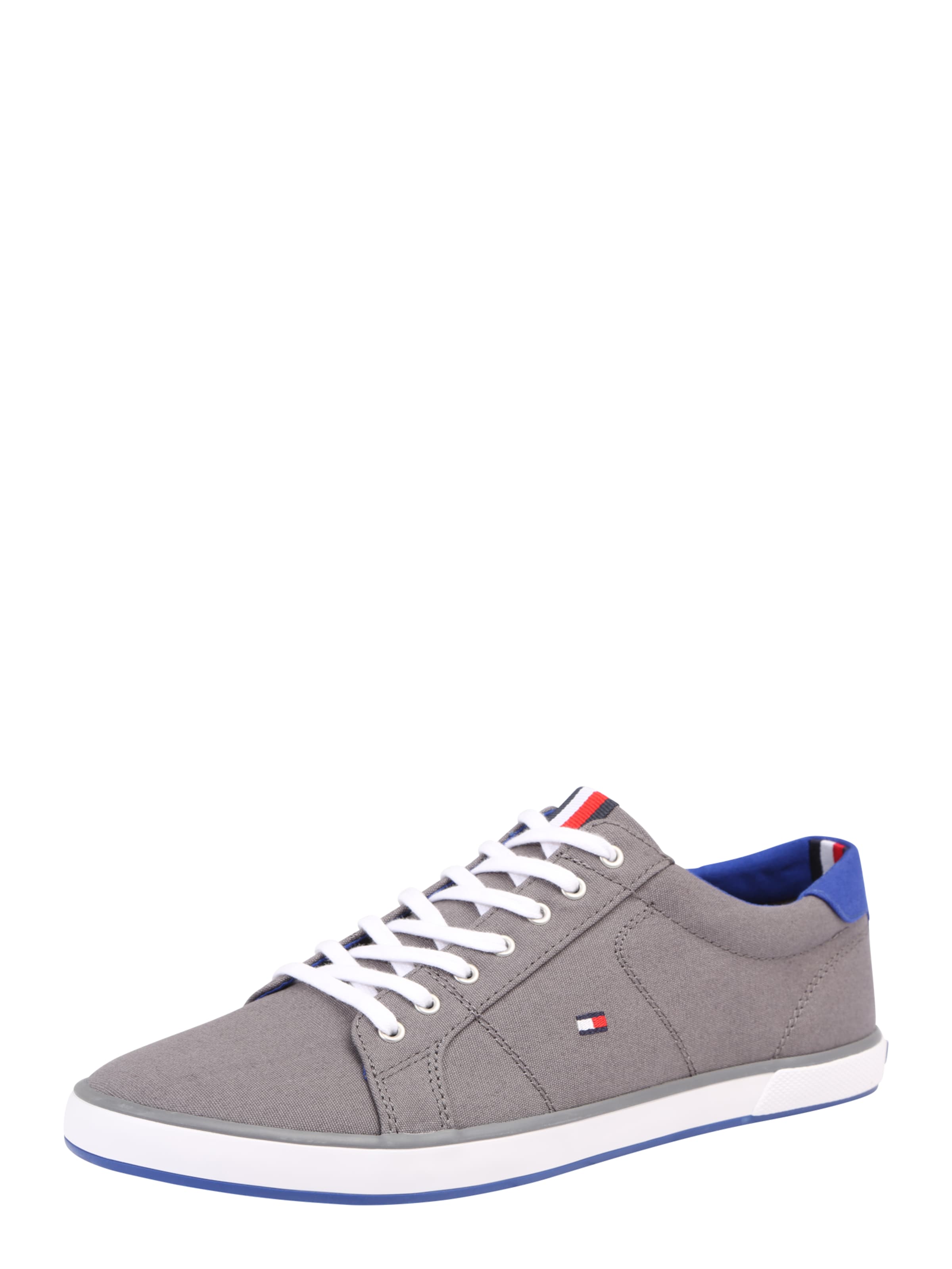 tommy hilfiger tennised