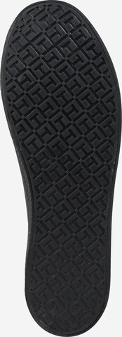 TOMMY HILFIGER Sneakers in Black: bottom